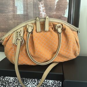 Gucci Orange canvas and leather handbag in the Argyle/Diamond pattern/ insert